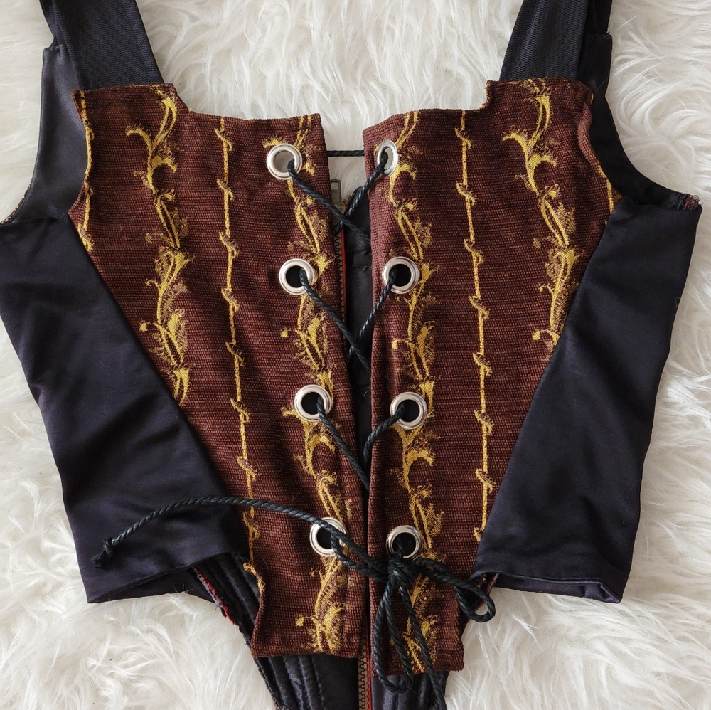 House of Alexander Renaissance Corset - Picture 7 of 7